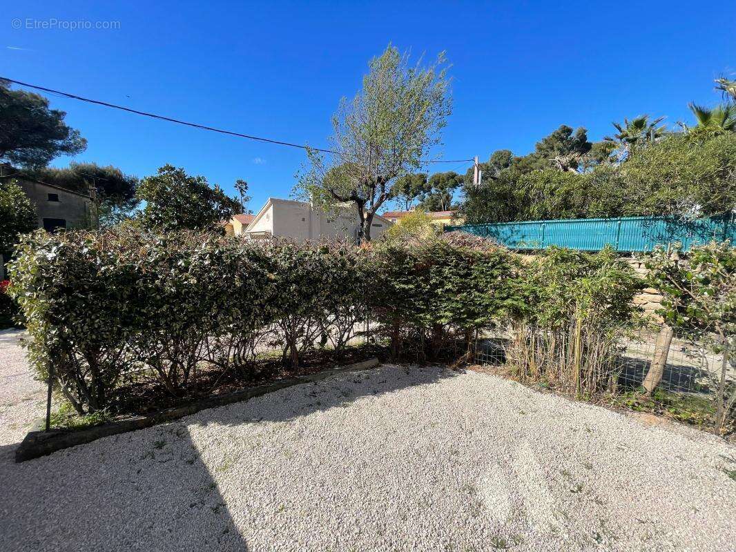 Appartement à SIX-FOURS-LES-PLAGES