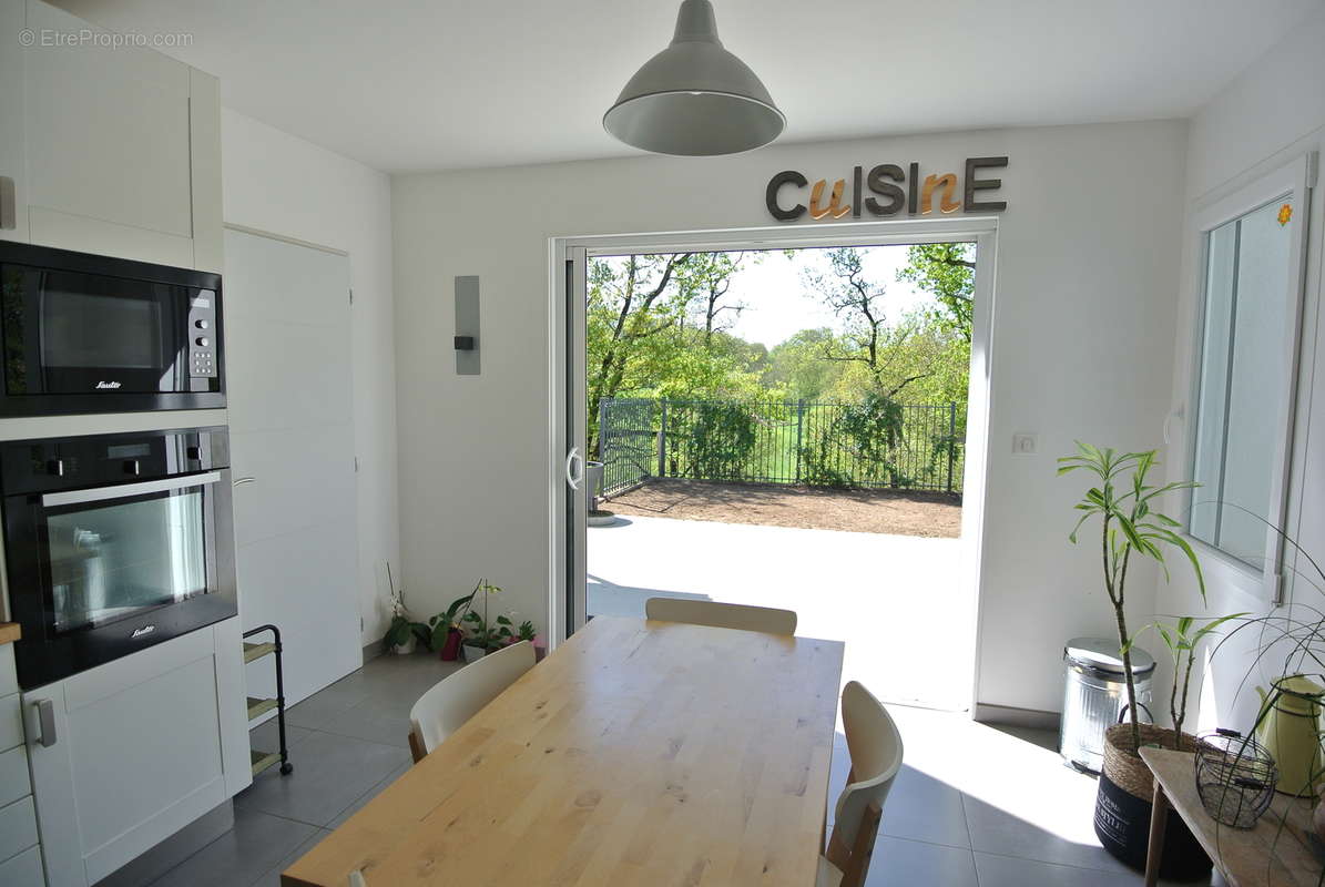 Plain Pied récent 3 ch bureau avec 2ème logement garage sur 2600 - photo 13