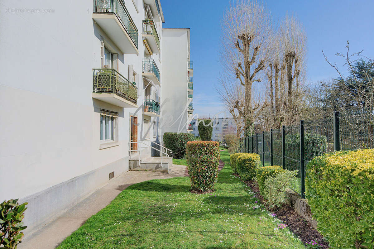 Appartement à GARCHES