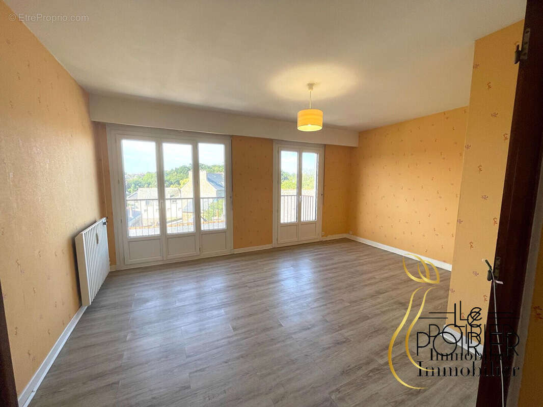 Appartement à LAMBALLE