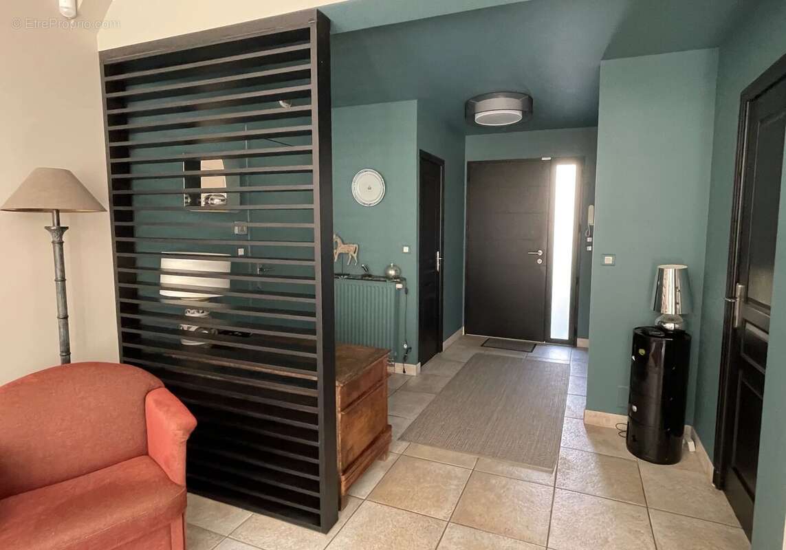 Maison à VILLE-D'AVRAY