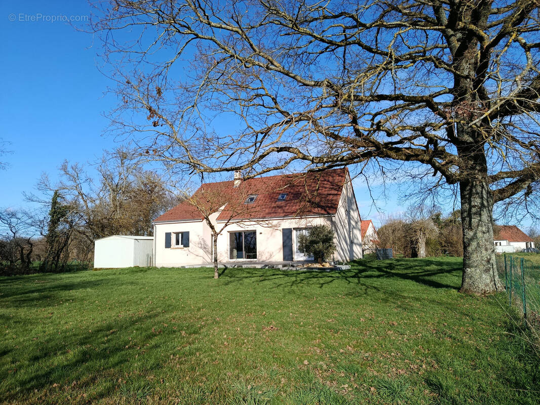 Maison à MENETOU-COUTURE