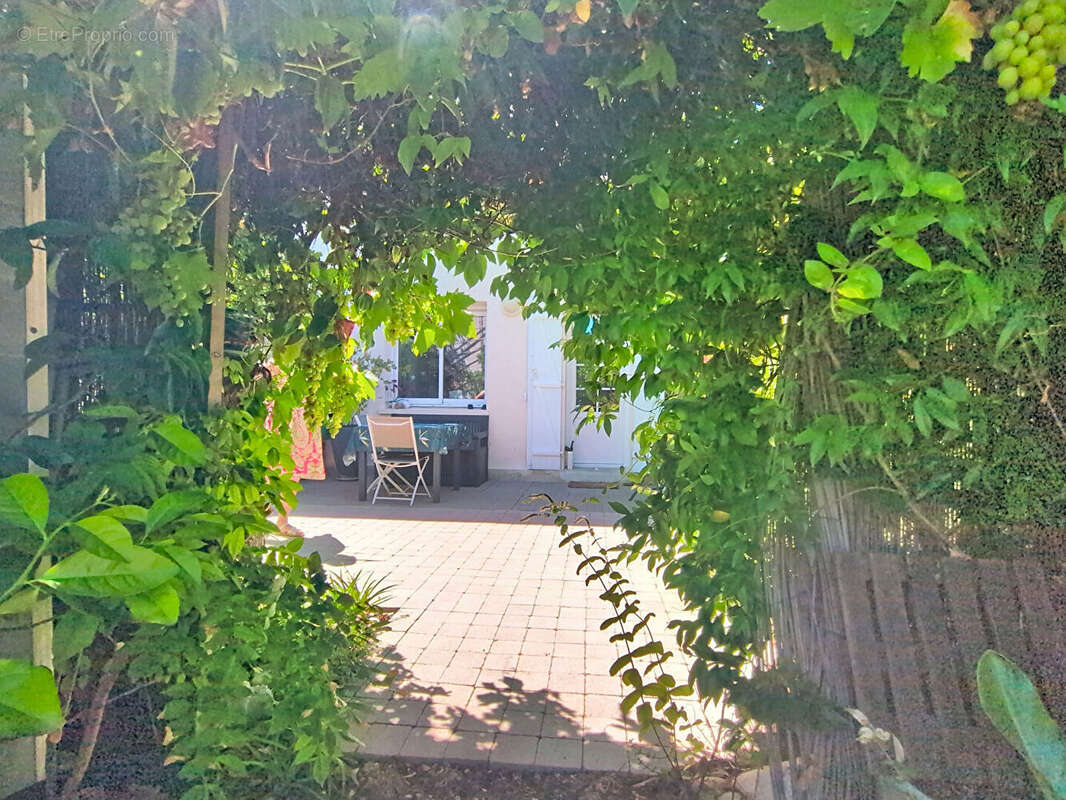 LA ROCHELLE Charmante maison / appartement 2 chambres, jardin - photo 14