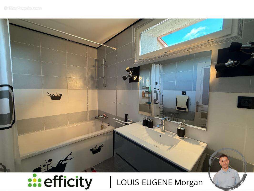 Maison à AVAILLES-LIMOUZINE