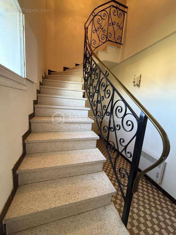 Maison à MONTGERMONT