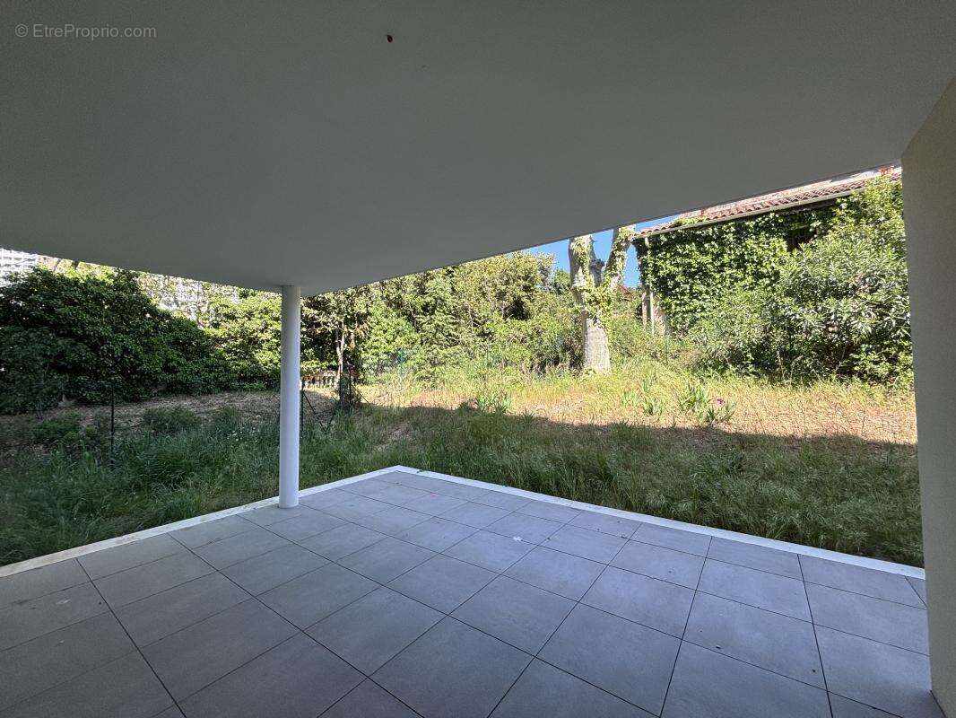 Appartement à MARSEILLE-9E