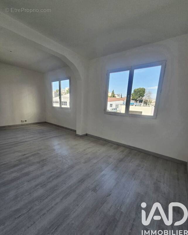 Photo 1 - Appartement à MARSEILLE-11E