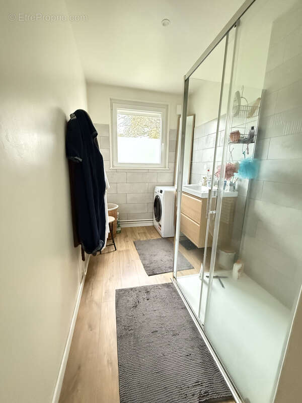 Maison à SAINT-REMY-SUR-DUROLLE