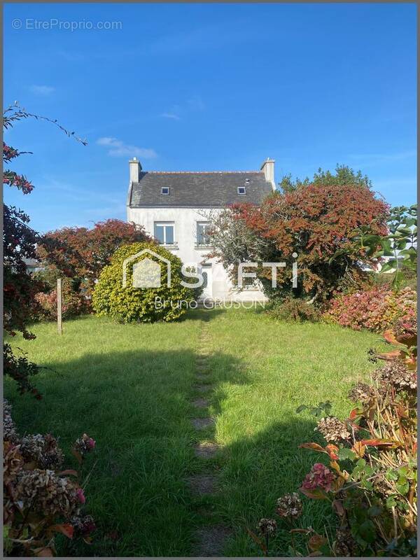 Photo 1 - Maison à PLOUHINEC