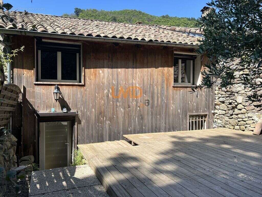 Maison à ANTRAIGUES-SUR-VOLANE