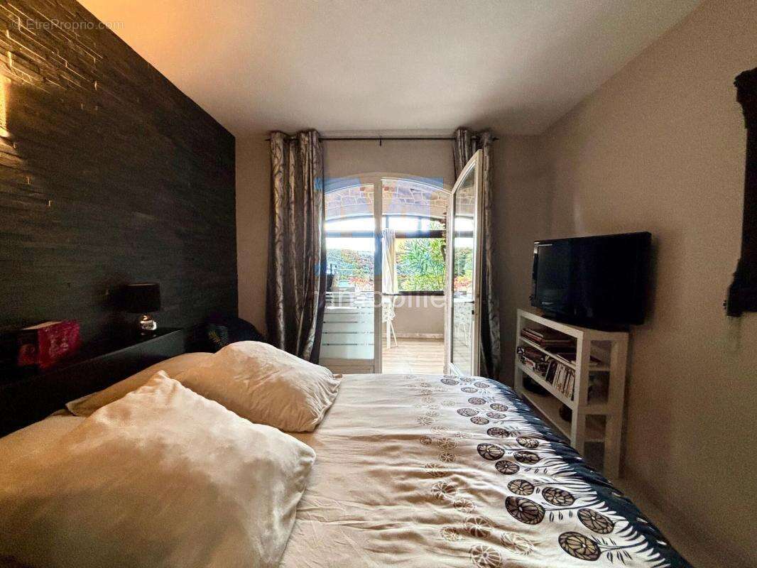 Maison à LA CADIERE-D'AZUR