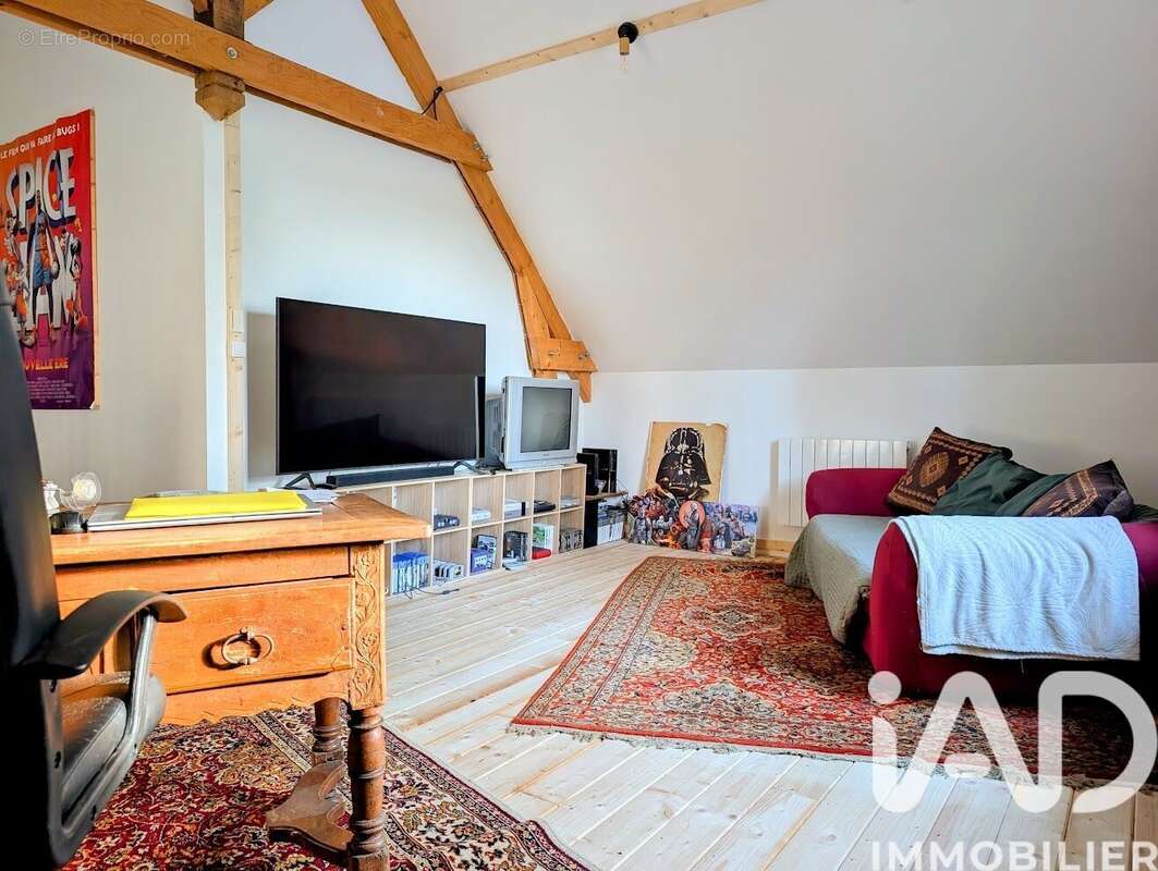 Maison 180 m² à Marolles-Les-Braults  - photo 9