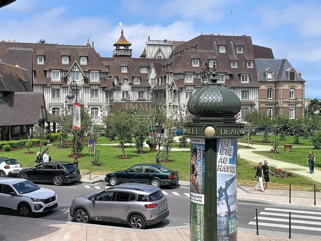 Appartement à DEAUVILLE