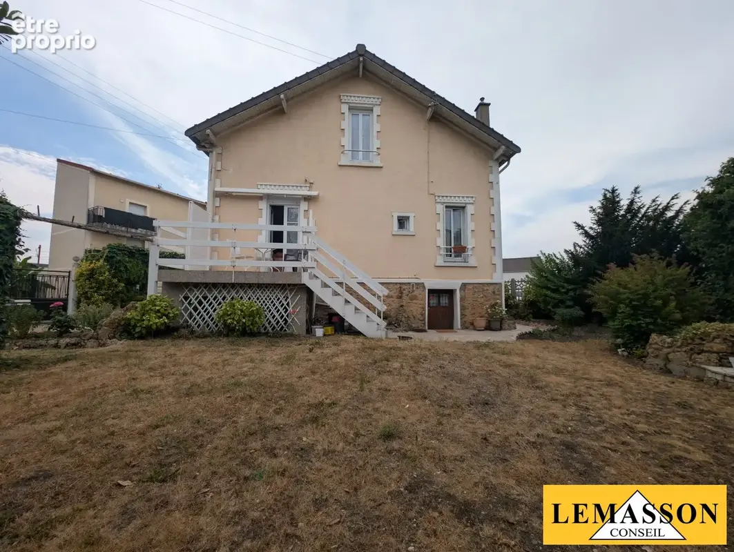 Maison 4 pièces 85 m² à vendre à Le Blanc-Mesnil (93150) - photo 2