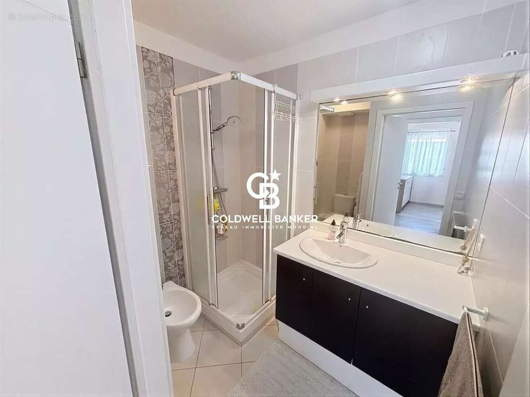 Appartement T2 - Saint-Aygulf à pied des plages et centre ville - photo 6