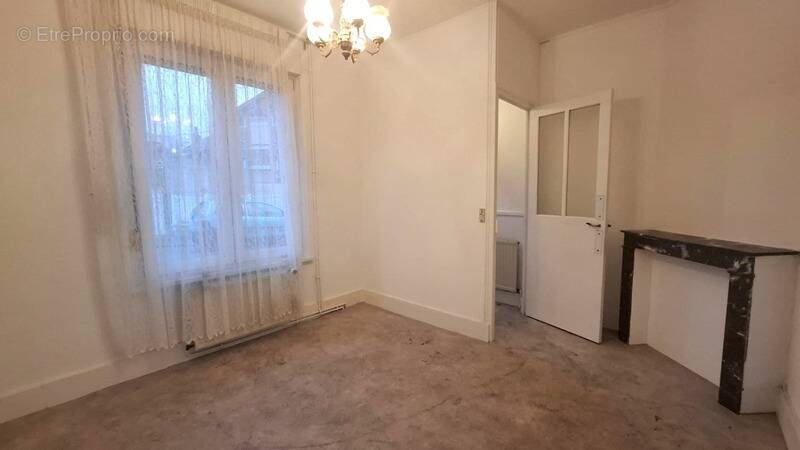 Maison à SAINT-QUENTIN