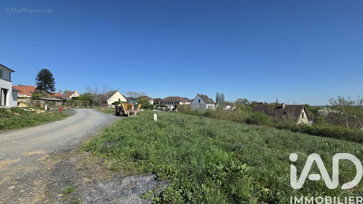 Terrain 730 m² à Subles  - photo 6