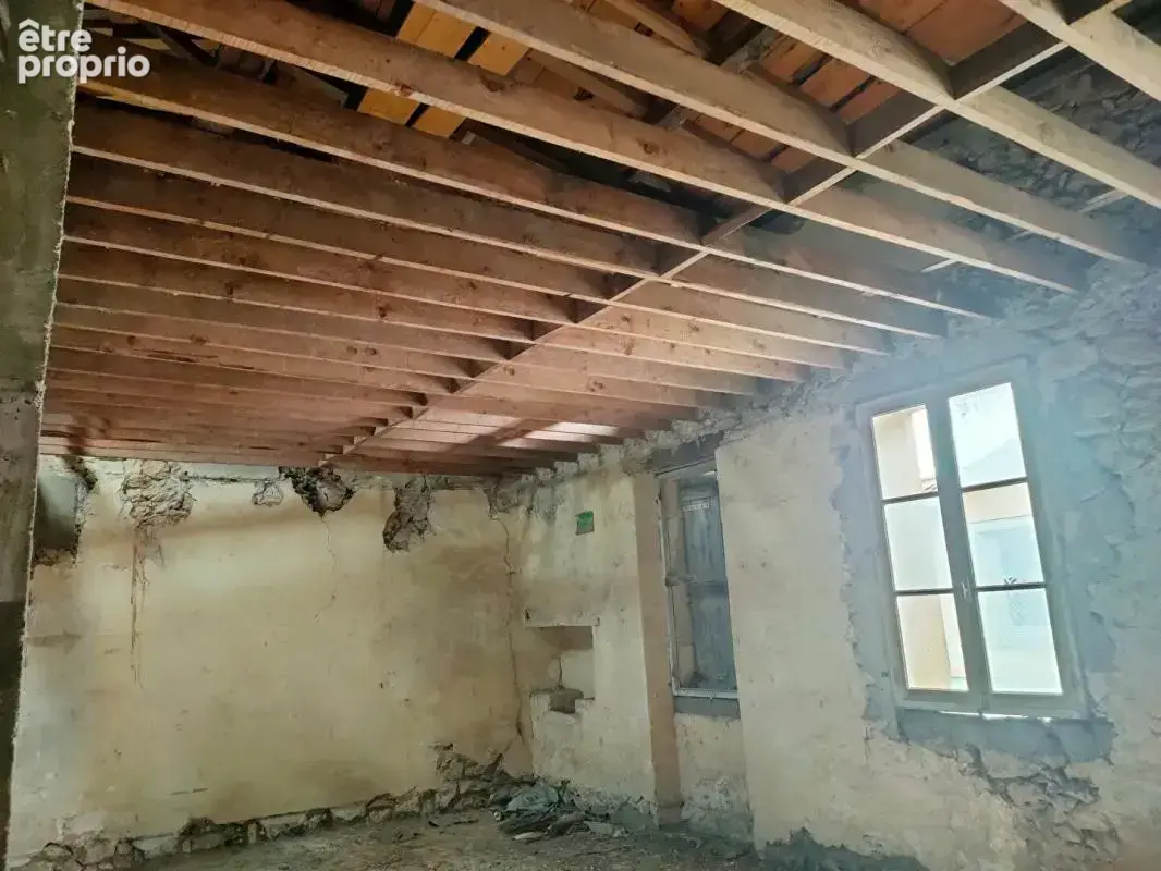 Maison en pierre a rénover 360 m² avec garage - photo 8