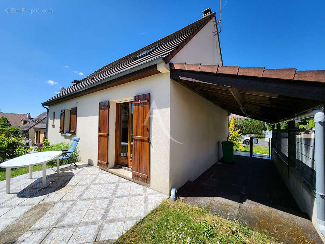 Maison à DOURDAN