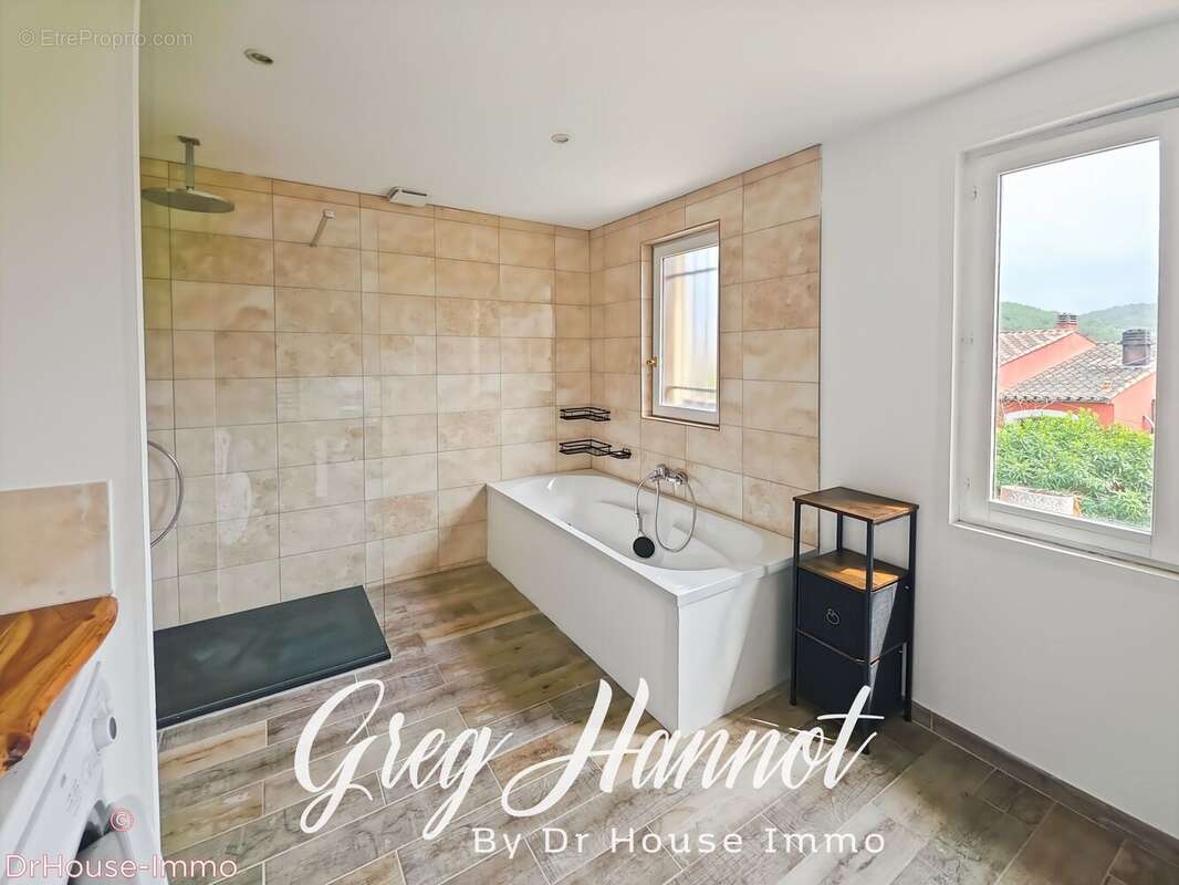 Maison 88 m² à Sainte-Anastasie-Sur-Issole  - photo 50