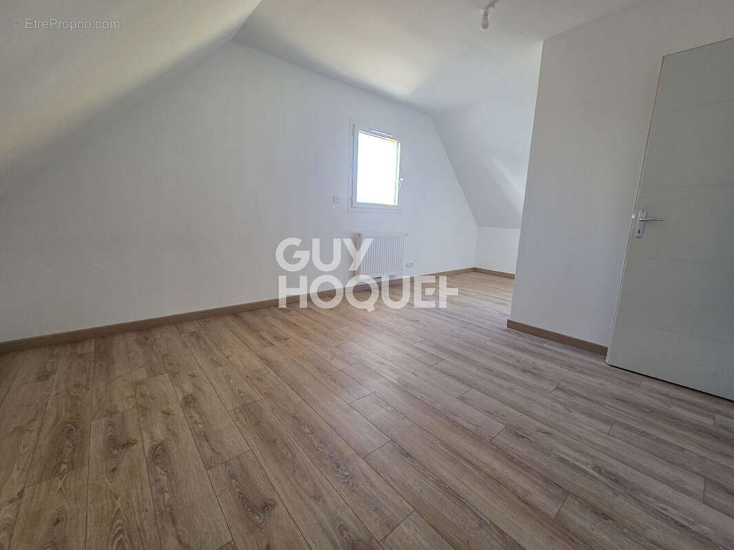 Maison à LA SAUSSAYE