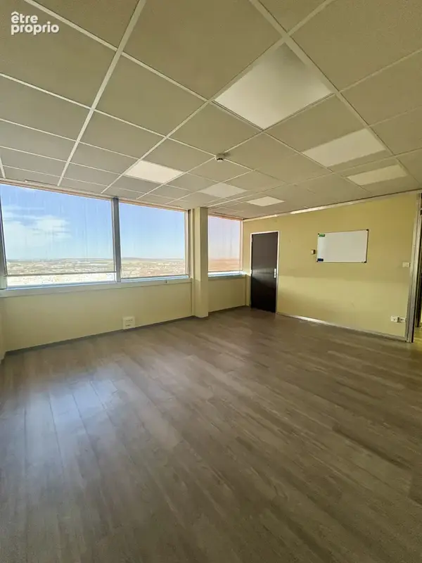 A vendre ensemble de bureaux - 3676 m2 - Nancy - photo 7
