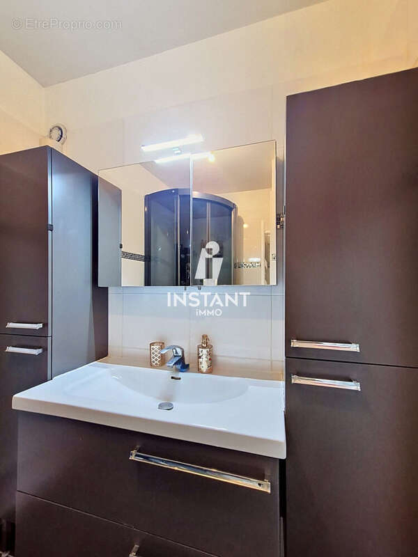Appartement à MAISONS-ALFORT