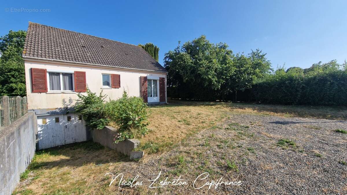 Athis de l'Orne – Pavillon de plain-pied avec sous-sol complet et beau potentiel ! - photo 2