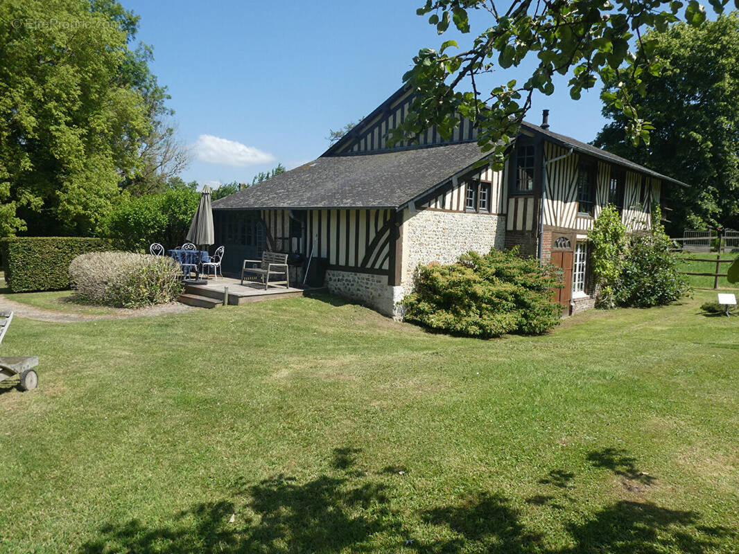 Maison à PONT-L'EVEQUE