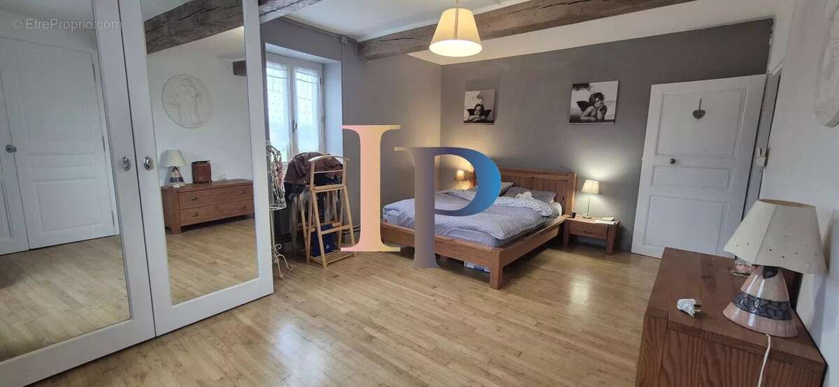 Maison à ARTAIX