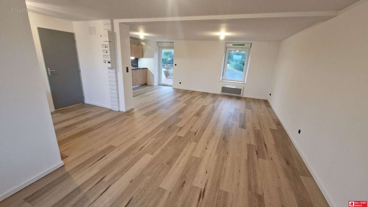Appartement 75 m² à Dommartin-Les-Remiremont  - photo 4