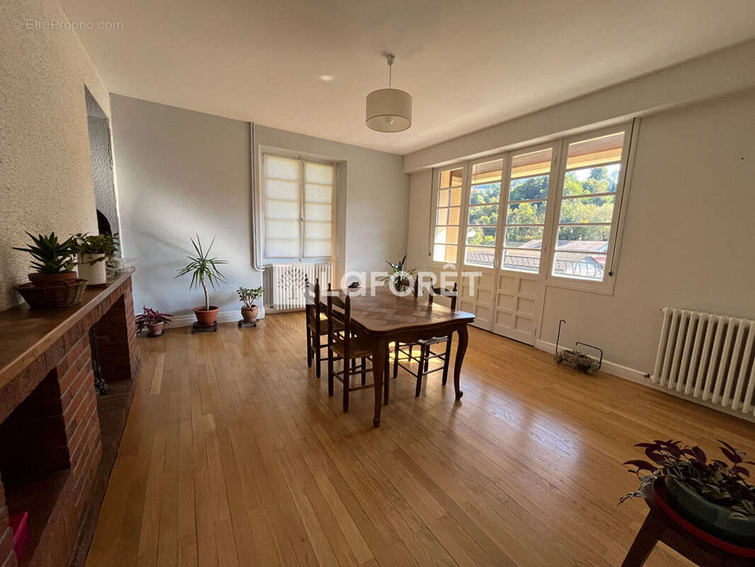 Maison à SALINS-LES-BAINS