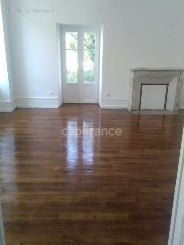 Appartement à CORBIGNY