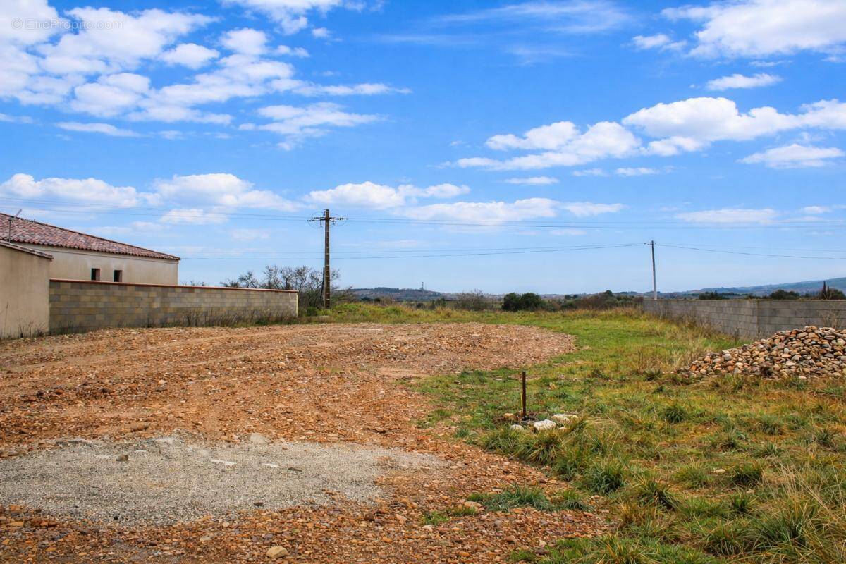 Terrain à TRAUSSE