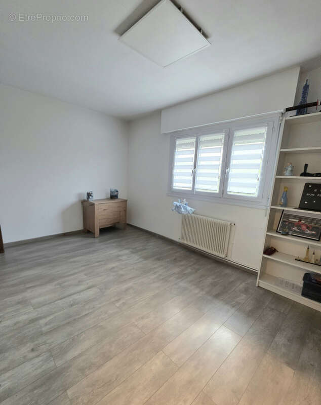 Maison à AULNOYE-AYMERIES