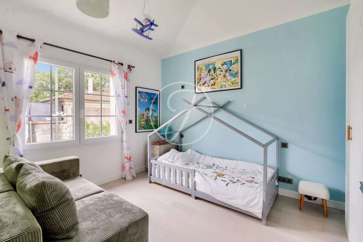 Maison à LE VESINET