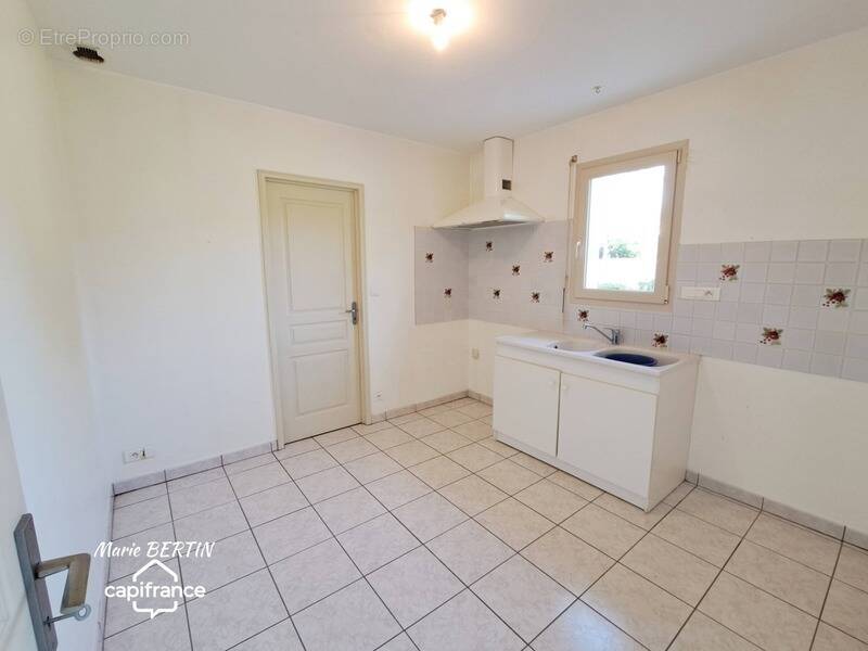 Maison à vendre 5 pièces CELLES SUR BELLE (79) - photo 1