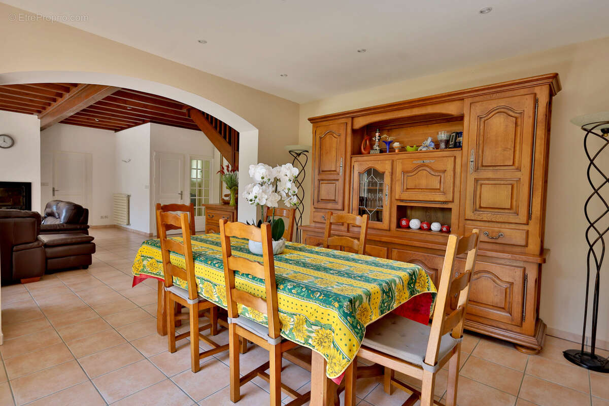 Maison à SAINT-JUST-CHALEYSSIN