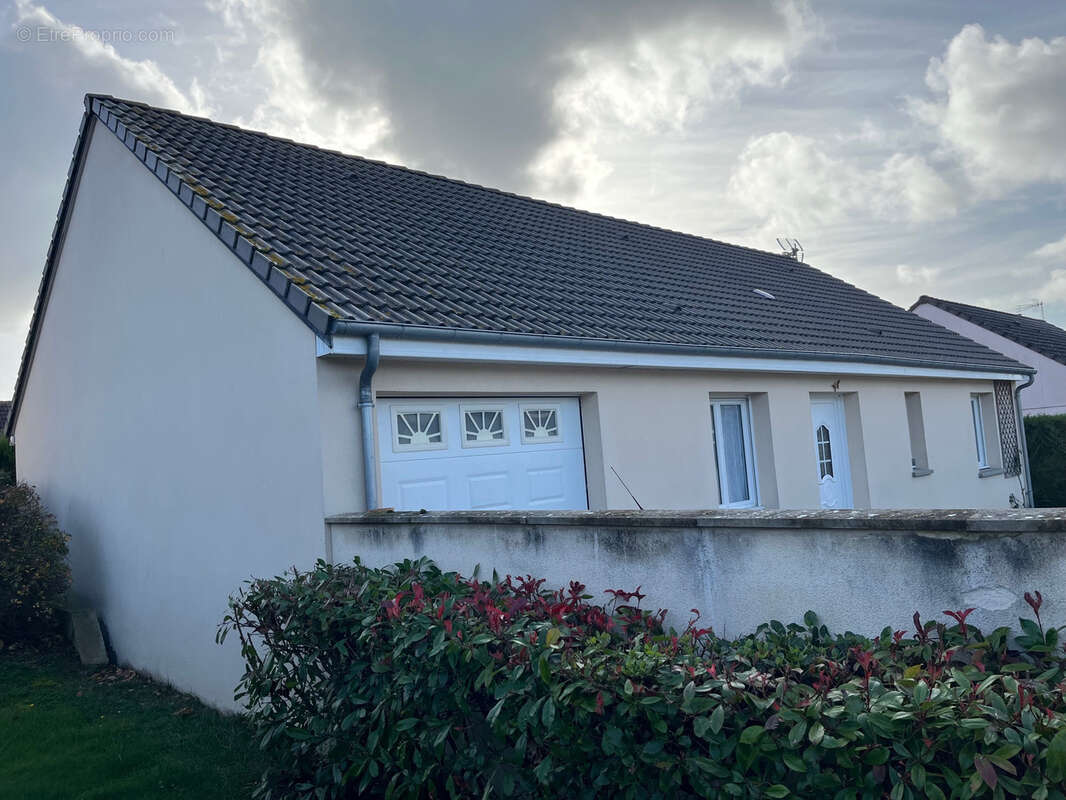Maison à BREZOLLES