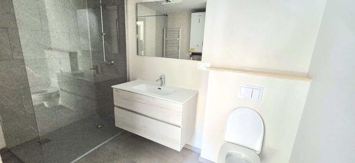 Appartement à ORCHAMPS-VENNES