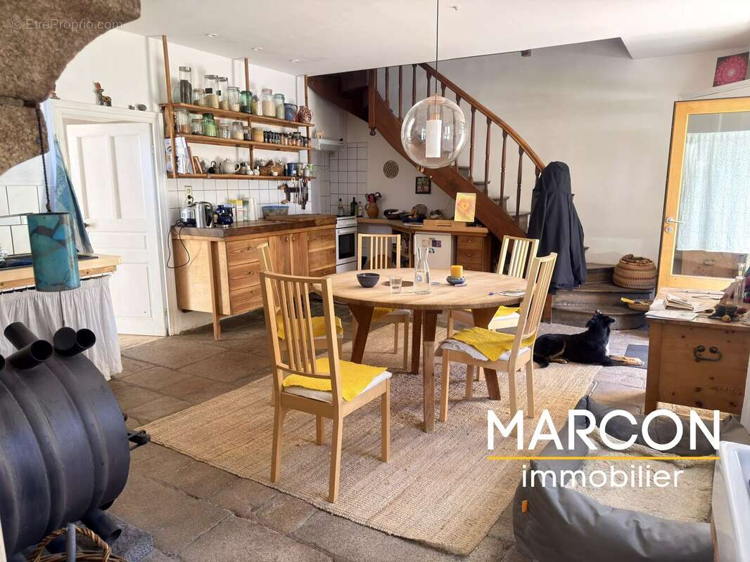 Maison à CHATELUS-MALVALEIX