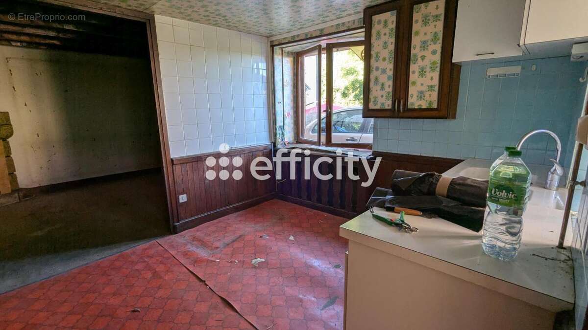 Maison à SAINT-REMY-SUR-DUROLLE