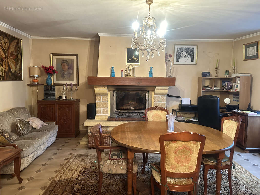 Maison à LA CHAPELLE-RABLAIS