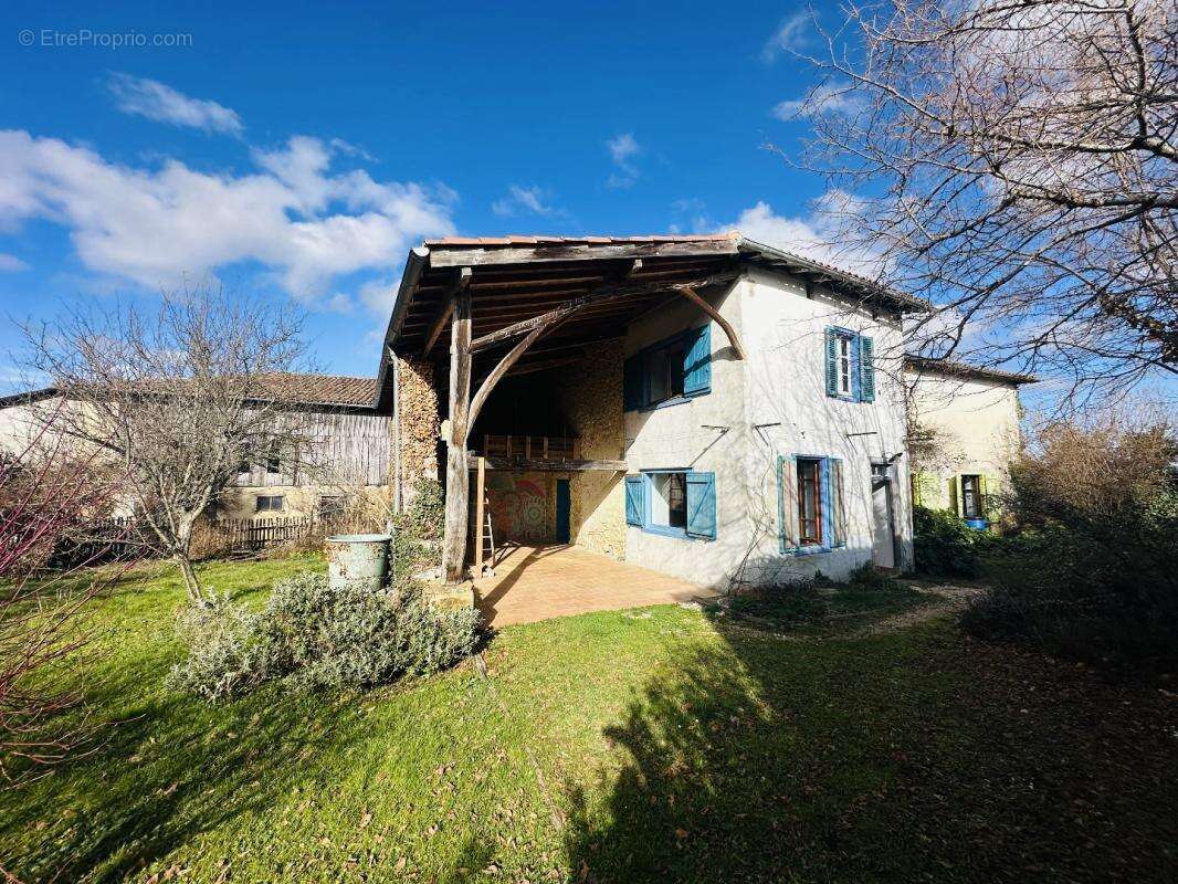 Maison à LASSERRE