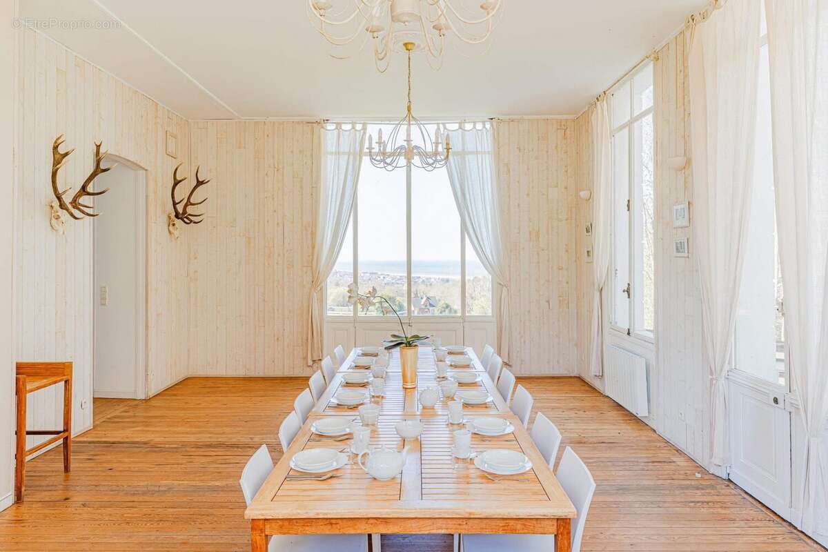 Autre à TROUVILLE-SUR-MER