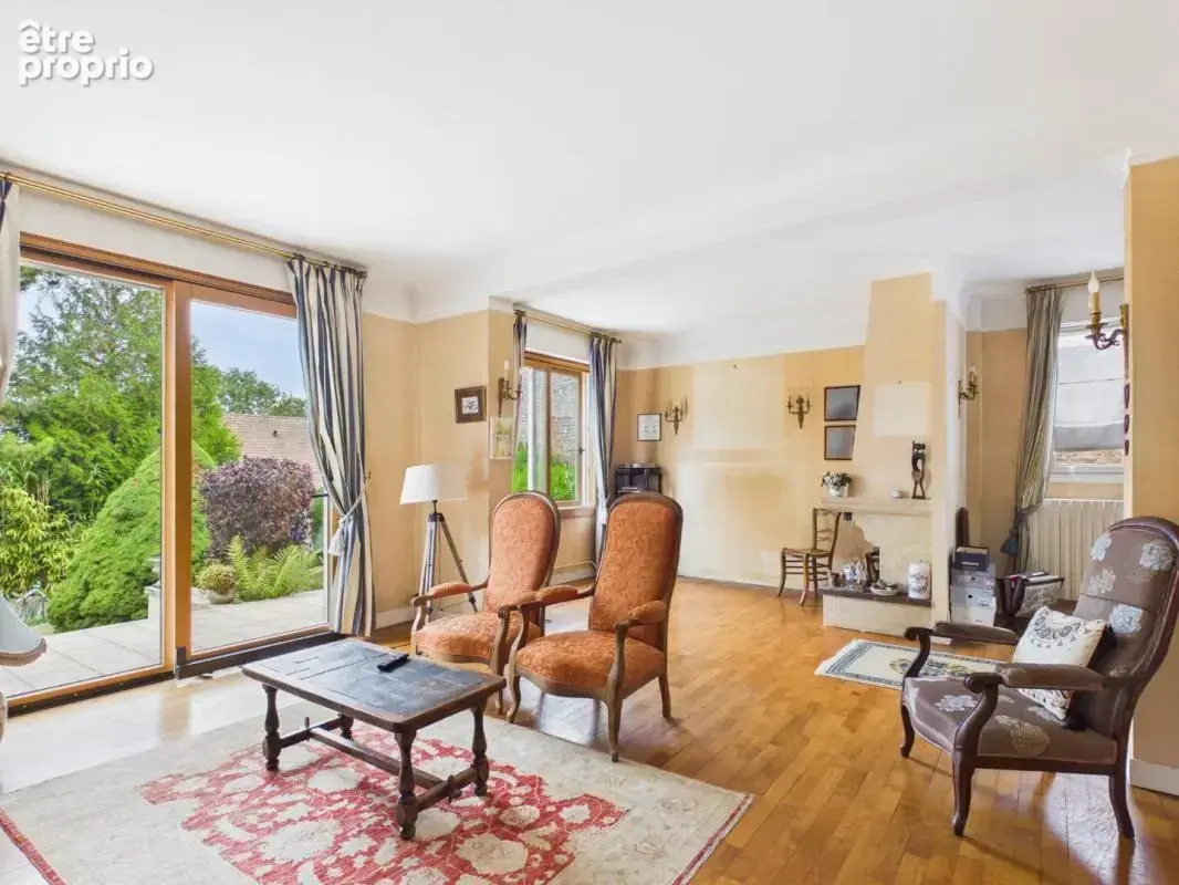 Maison 8 pièces 130 m² à vendre à Ailly-Sur-Noye (80250) - photo 8