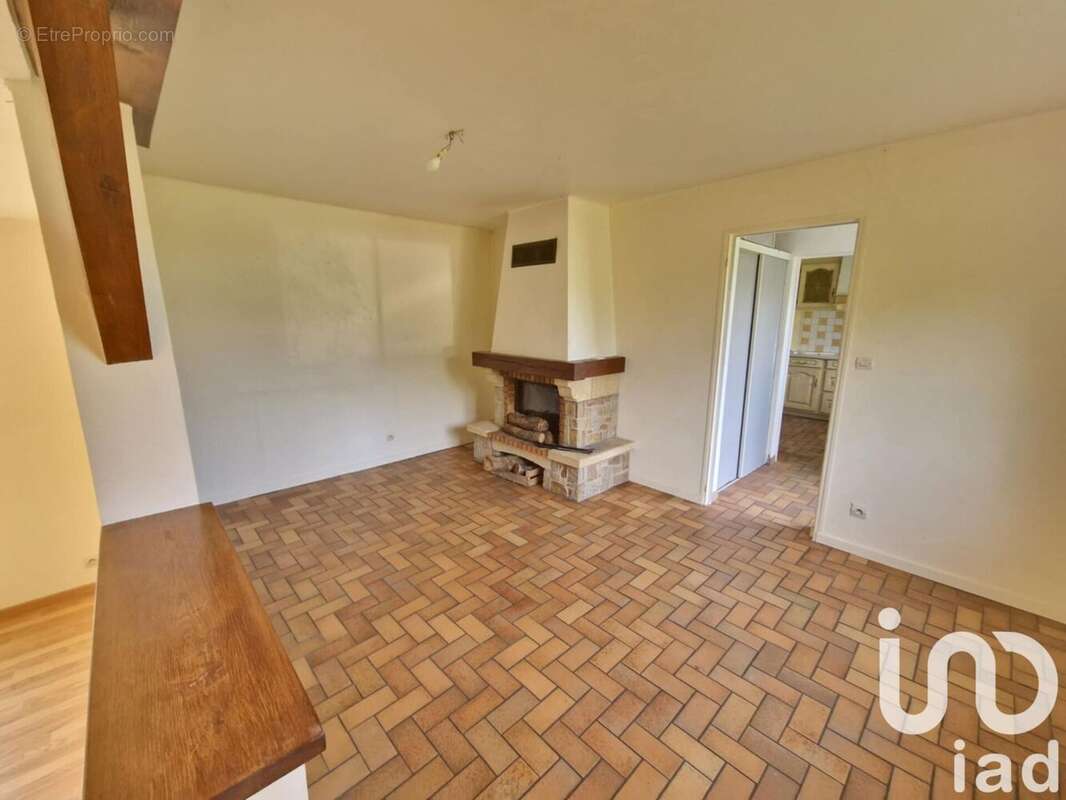 Photo 9 - Maison à DAMPIERRE-EN-BURLY