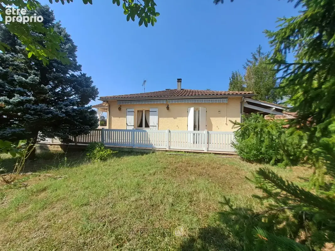 Maison familiale avec logement indépendant et terrain arboré - photo 18