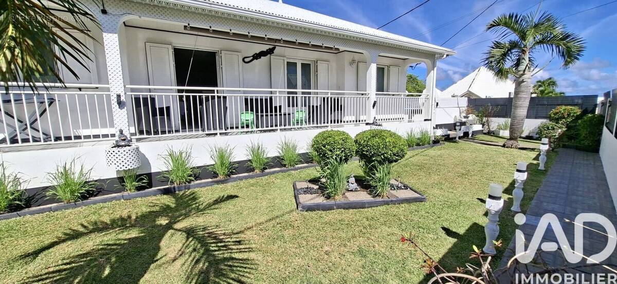 Photo 1 - Maison à SAINT-JOSEPH