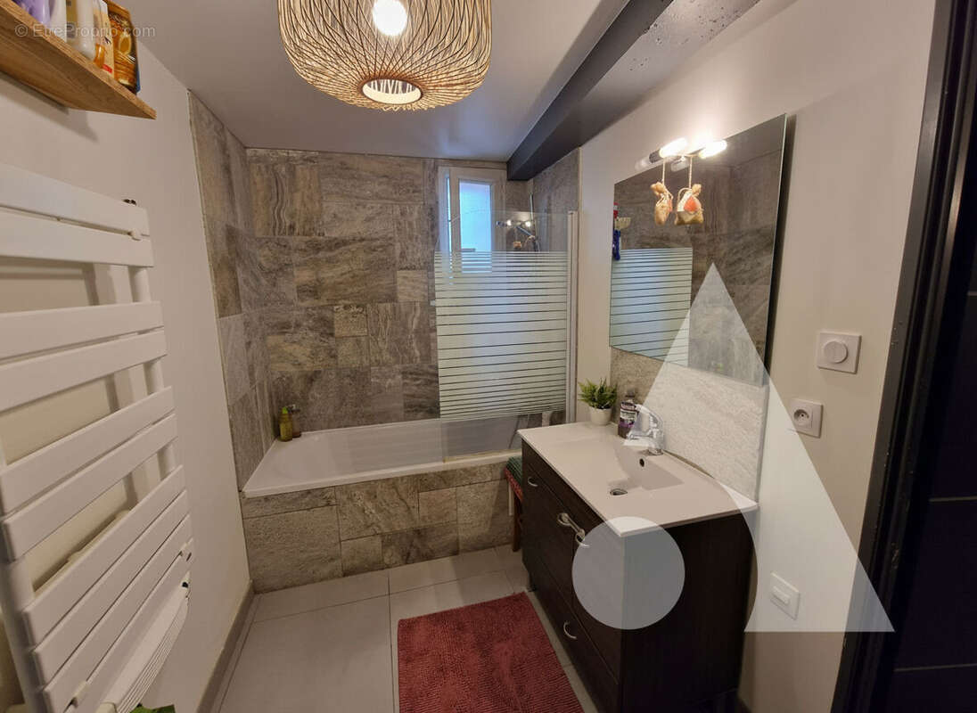 Appartement à TRANS-EN-PROVENCE